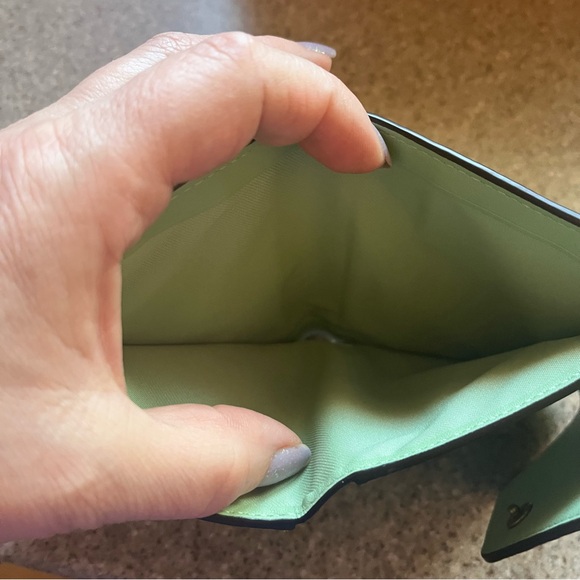 Coach Wyn Wallet - Picture 10 of 10